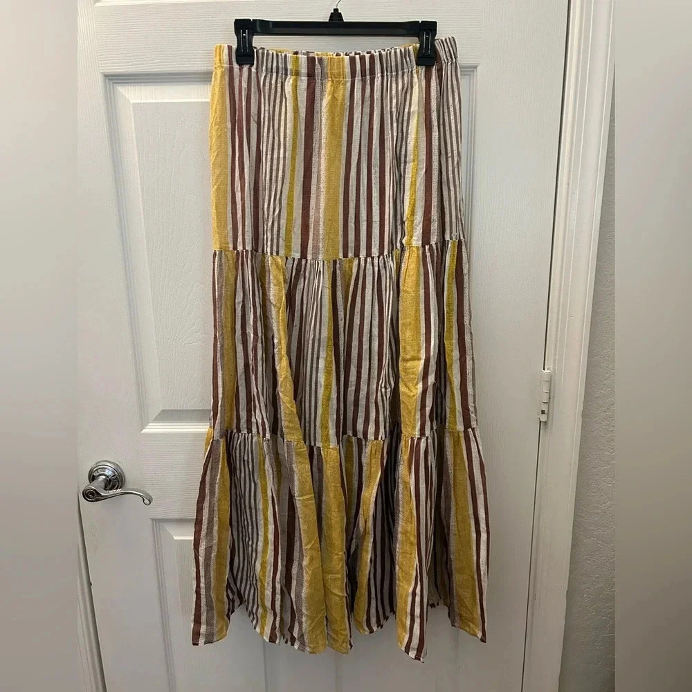 Cara Cara stripped maxi skirt sz L
